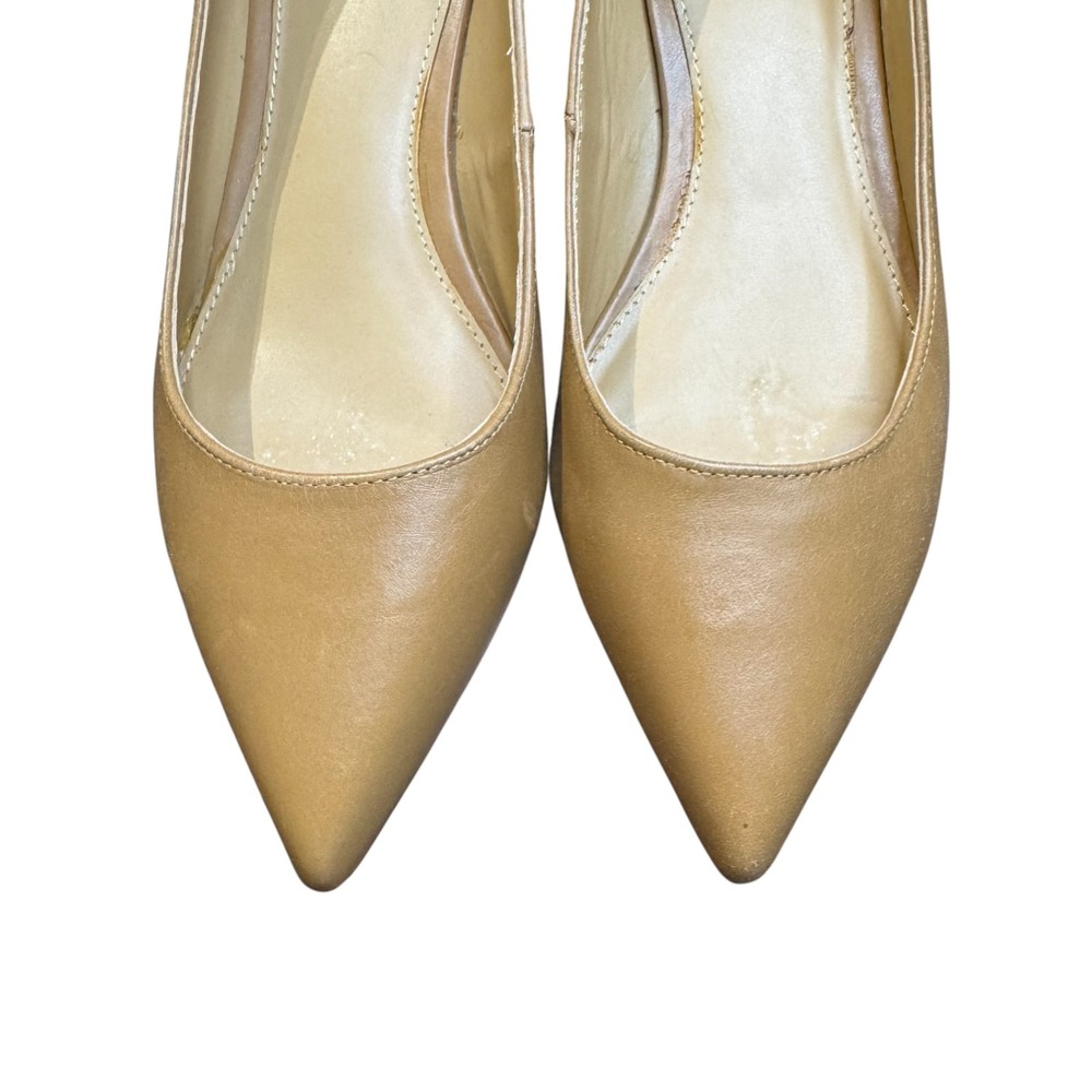 Nine West Ravin Womens 8.5 Beige Leather Pointed Toe Kitten Heel Pumps 26980414 - Picture 2 of 10